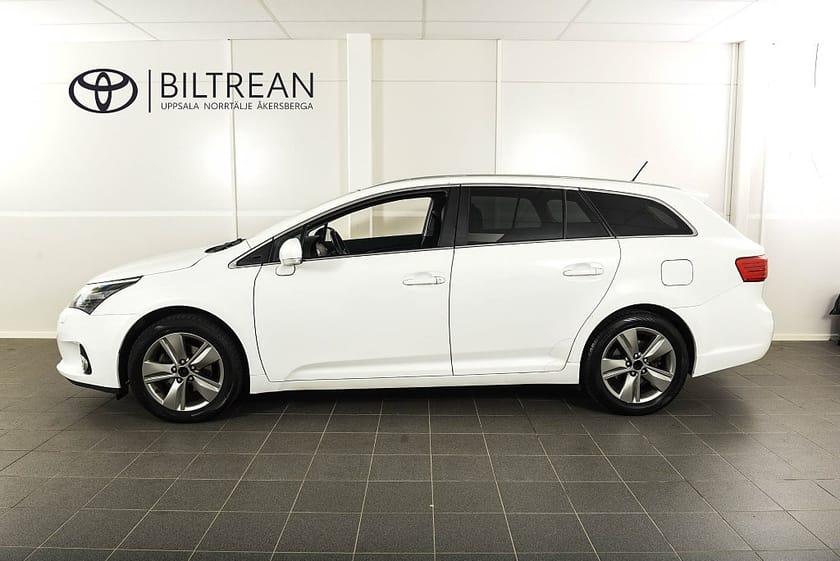 Bild 2 av Toyota Avensis Kombi 1.8 Automat Panorama Dragkrok Backkamera