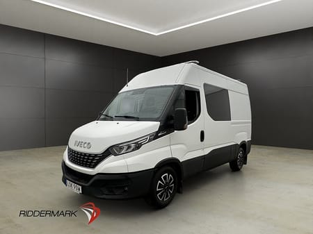 Iveco Daily 35-210 Skåpbil L2H2 Dubbelhytt Värmare Dragkrok B-Kamera Moms