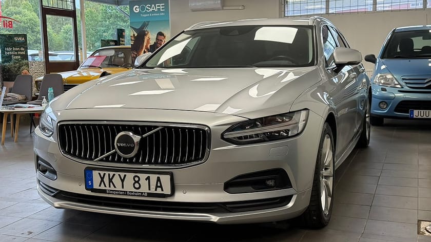Bild 3 av Volvo V90 B4 AWD Geartronic Momentum Advanced SE Euro 6