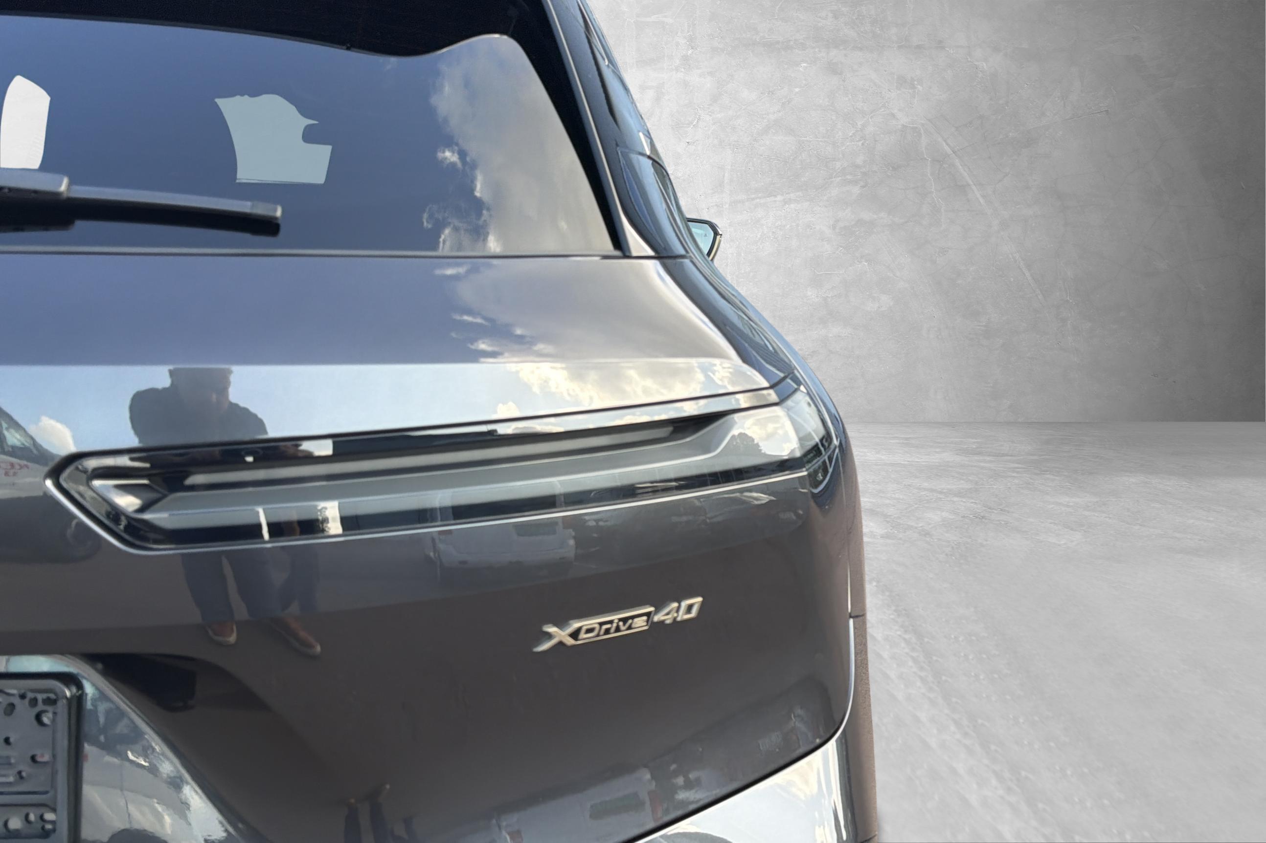 BMW iX xDrive40, 326hk, 2022