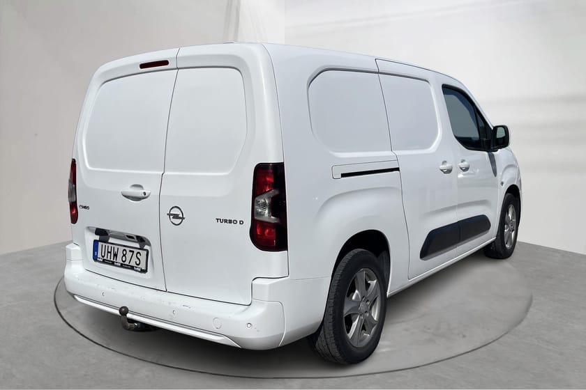 Bild 3 av Opel Combo Cargo XL 1.5 (130hk)  Verkstadsinredning