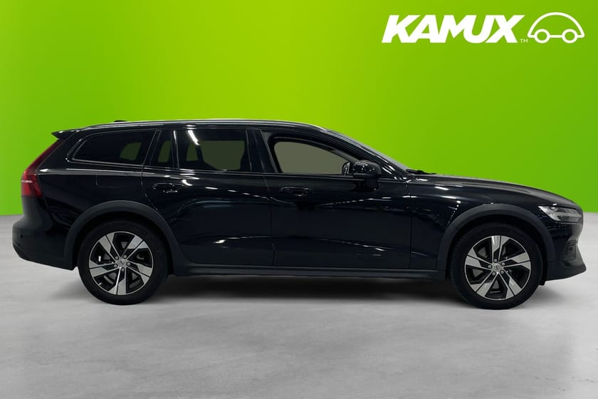 Bild 2 av Volvo V60 Cross Country D4 AWD Momentum Advanced