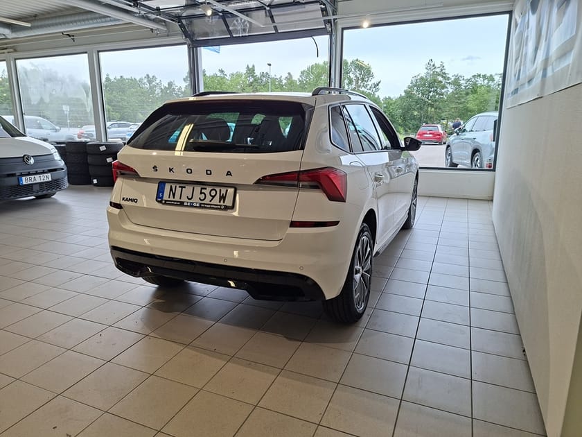 Bild 4 av Škoda Kamiq MONTE CARLO 1,0 TSI 110HK DSG Drag Panorama