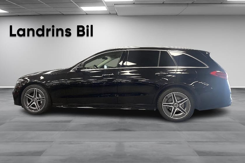 Bild 4 av Mercedes-Benz C 300 T de 4MATIC AMG / Head up / Pano