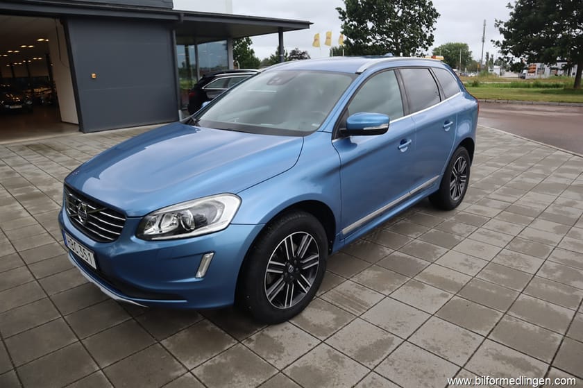 Bild 2 av Volvo XC60 D4 AWD 190hk Aut Classic Summum Drag Svensksåld
