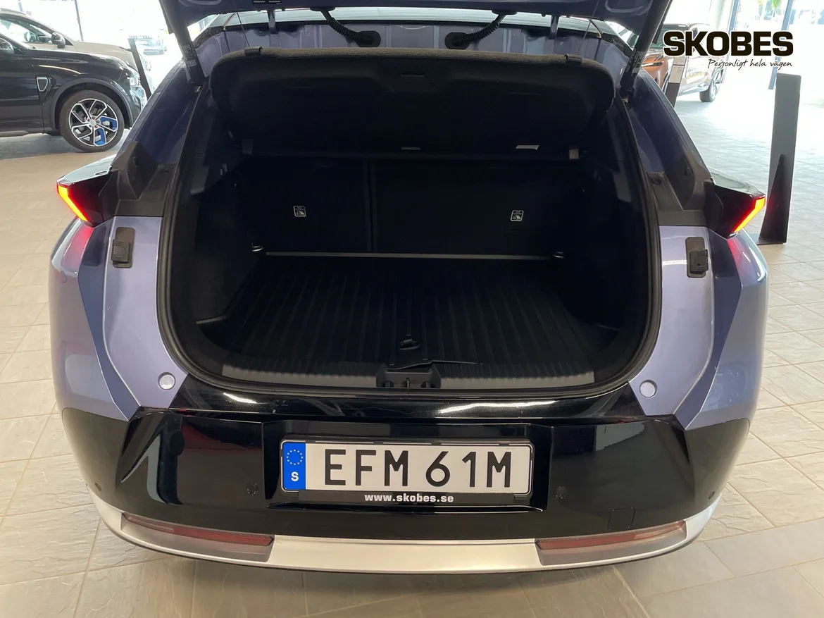 Lynk & Co 02 EV
