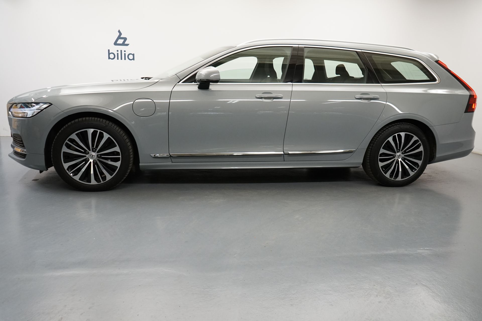 Volvo V90 T6 Core Edition 2024, bild 2/10