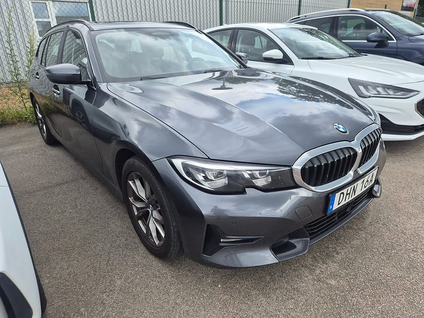 Bild 2 av BMW 320d xDrive Touring 190HK 4x4 Sportline