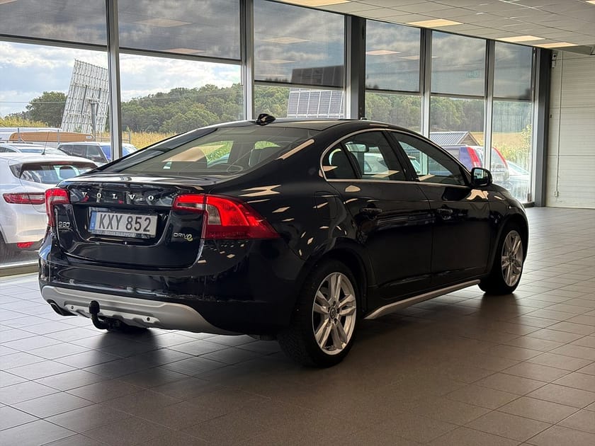 Bild 3 av Volvo S60 DRIVe 115hk Backkamera Dragkrok Värmare