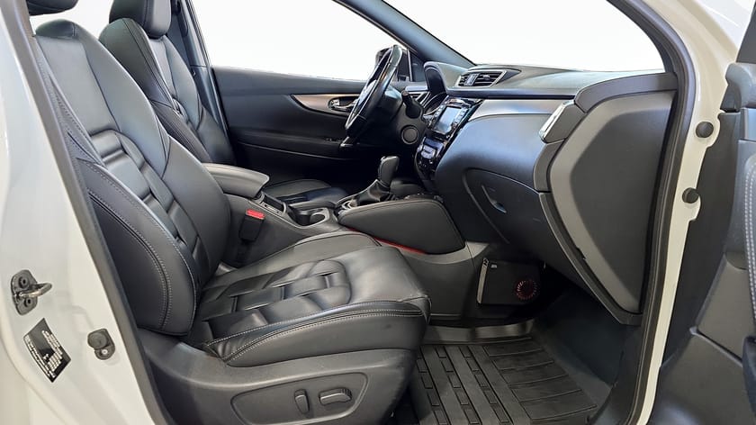 Bild 3 av Nissan Qashqai DIG-T 160 DCT TEKNA+  PANORAMA, DRAG, BOSE, MOTORVÄRMARE