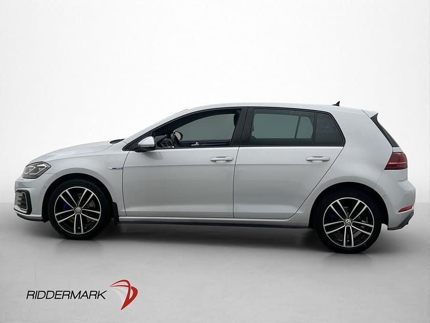 Bild 5 av Volkswagen Golf GTE 204hk Cockpit Kamera Halvskinn Dragkrok