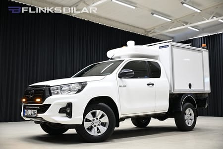 Toyota Hilux Extra Cab 150HK Servicebil|Kåpa|Inredd|Drag|Värmare|Leasbar|SeUtr