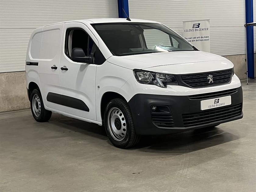 Bild 2 av Peugeot Partner Utökad Last 1.5 100 Manuell 102 HK L1 / Leasebar / Drag / Värmar