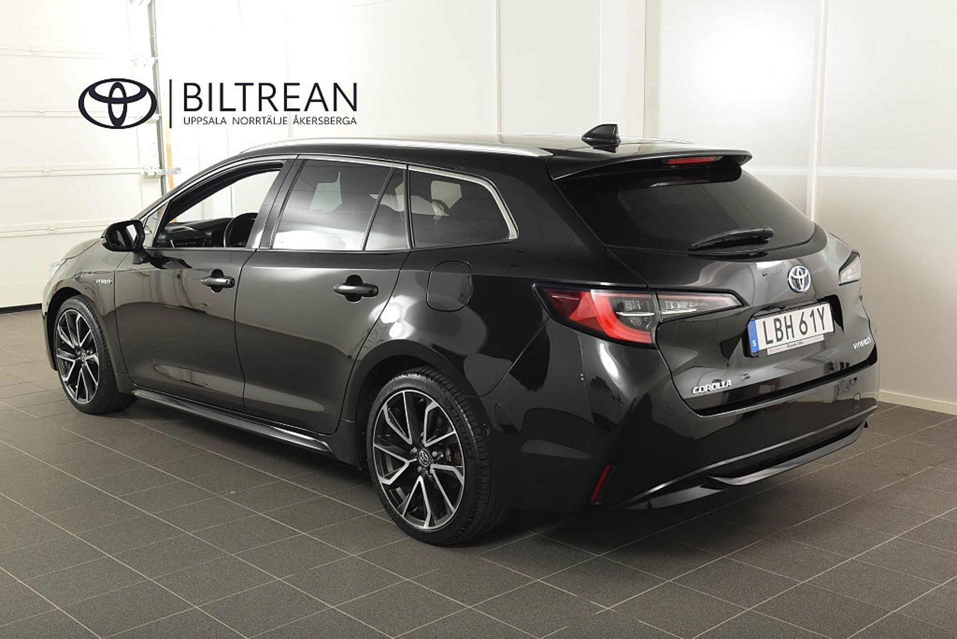 Toyota Corolla 2019, photo 2/10