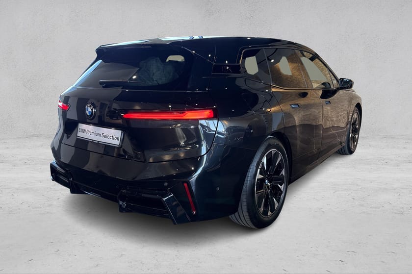 Bilde 5 av BMW iX xDrive60 60 Fully Charged M-SPORT AMIDO-SKINN LED-BAR M-SETER