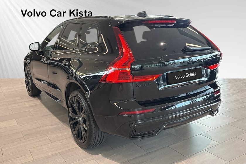 Bild 4 av Volvo XC60 T8 Ultra Black Edition B/W Luftfj DRAG Pano HUD