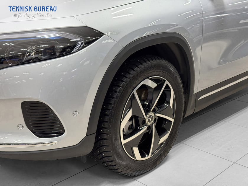 Bilde 2 av Mercedes-Benz EQA 300 4MATIC Special Edition Plus AWD, Krok, Mørktonet glass