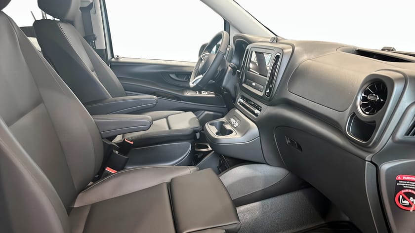 Bild 3 av Mercedes-Benz Vito Mixto 119 CDI 4x4 3.0t