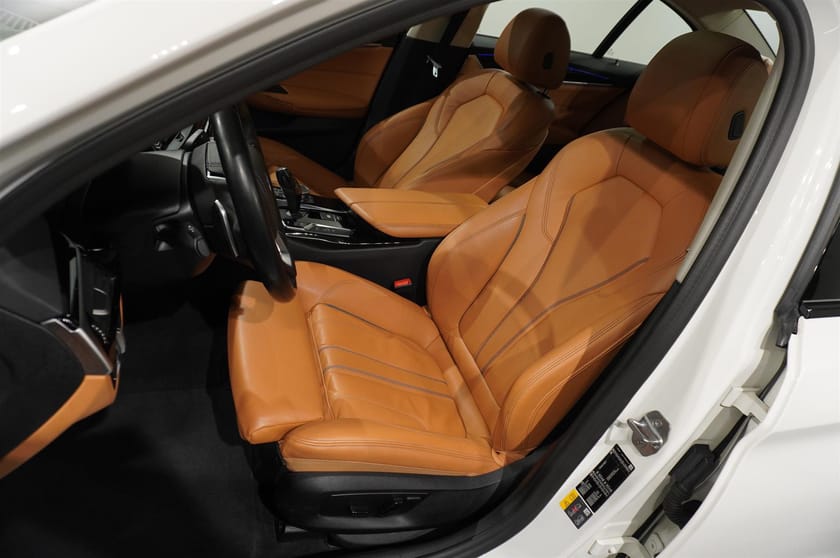 Bild 4 av BMW 530e xDrive iPerformance Sedan Sport Line Taklucka Softclose PA