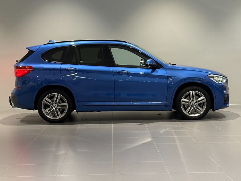 Bild 3 av BMW X1 xDrive20d M Sport Drag HUD H/K ComfortAccess Backkamera