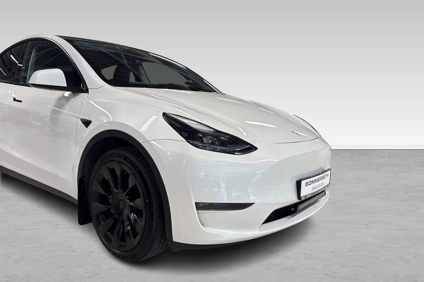 Bilde 2 av Tesla Model Y Long Range AWD 1 eier, AWD, Range, Ekstralys, Hengerfeste +++