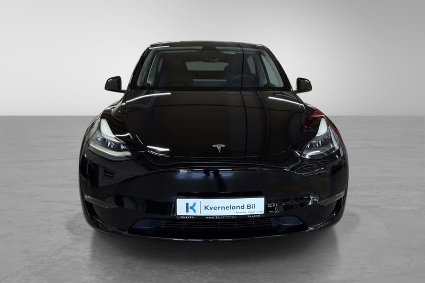 Bilde 2 av Tesla Model Y Long Range AWD Lang AWD/Panoramatak/Krok+++