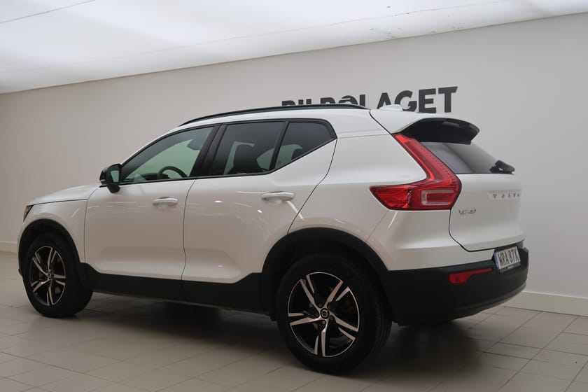 Bild 3 av Volvo XC40 B4 FWD Bensin Plus Dark