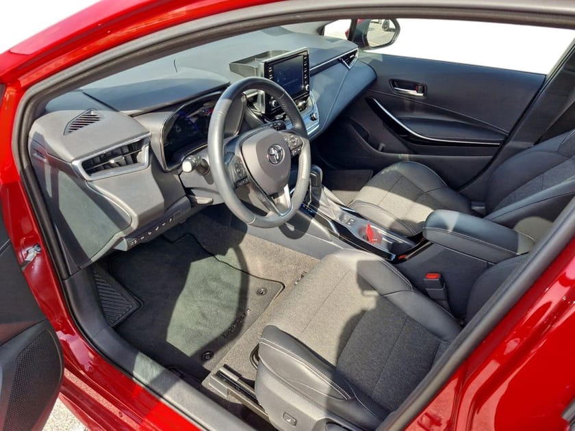 Bild 4 av Toyota Corolla Hybrid Style  e-CVT 122hk