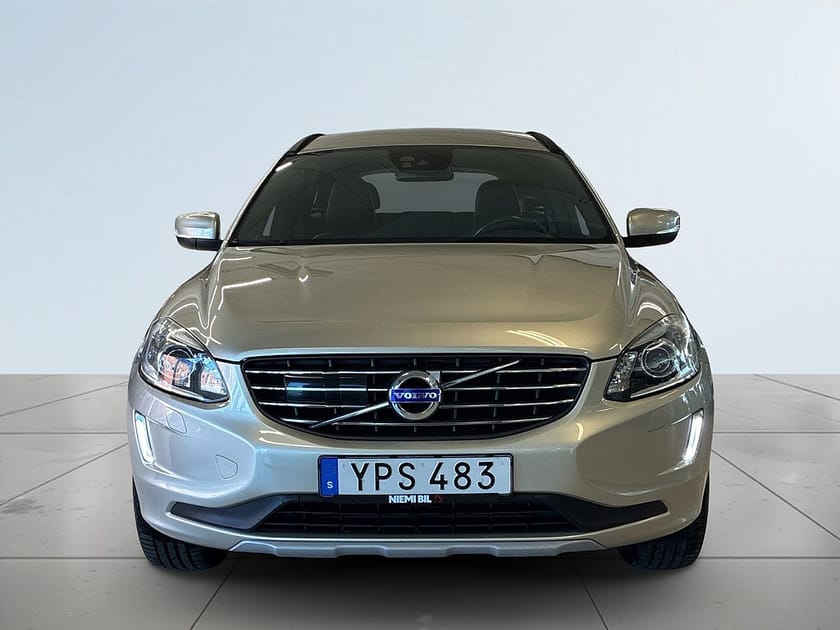 Bild 2 av Volvo XC60 D4 AWD Classic Momentum Drag Pvärme Rattvärme S&V-däck