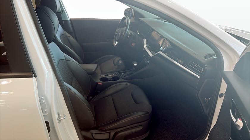 Bild 3 av Kia Niro P-HEV 1.6 PLUG-IN ADVANCE PLUS 1