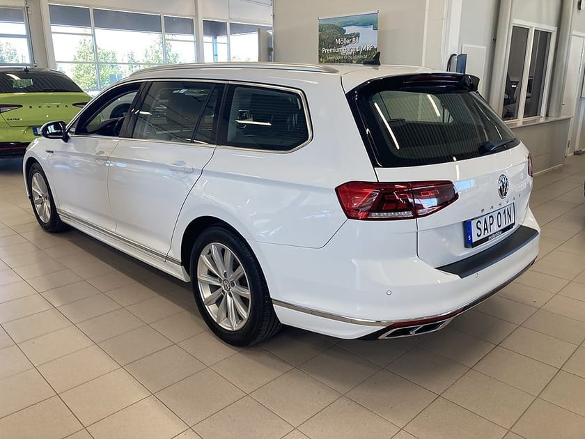 Bild 4 av Volkswagen Passat Sportscombi 1,5TSI 150HK DSG R-Line Värmare Drag