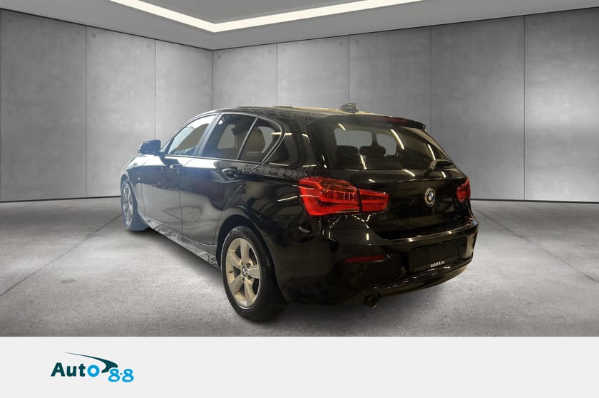 Bilde 3 av BMW 116d 5-dørs Ryggekamera, cruise control,