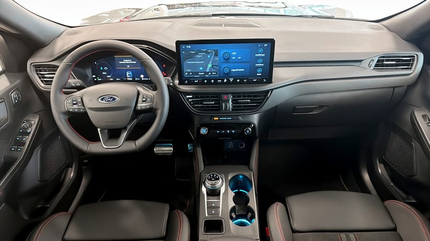 Bild 4 av Ford Kuga Plug-In Hybrid ST-Line X | | 243 HK | Dragkrok