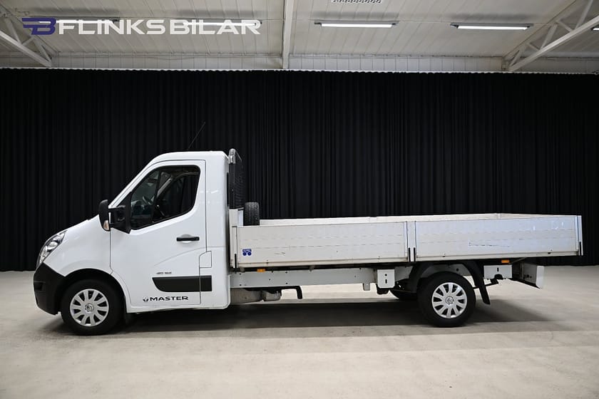 Bild 2 av Renault Master Chassi Cab dCi 145HK L4|Långflak|3-Sits|Kamkedja|EnÄgare|Leasbar