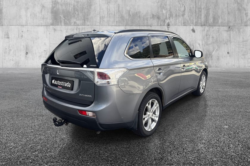 Bilde 5 av Mitsubishi Outlander Les annonse//