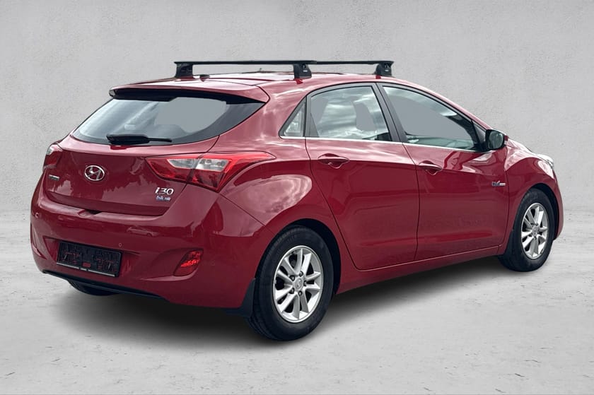 Bilde 5 av Hyundai i30 5-dørs 1.4 100hk Comfort Vision | RATTVARME | R.KAM | EU 2 ÅR