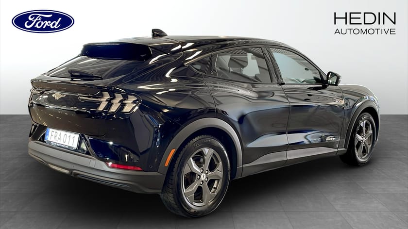 Bild 2 av Ford Mustang Mach-E Standard Range RWD Teknikpaket