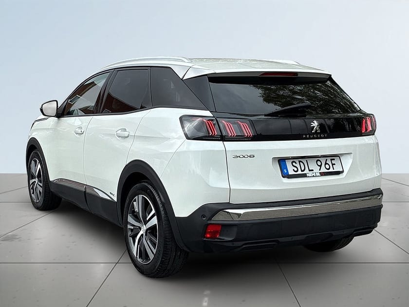 Bild 5 av Peugeot 3008 PureTech 130 Allure MOMS/ 360/Navi/SoV-Däck/Psens