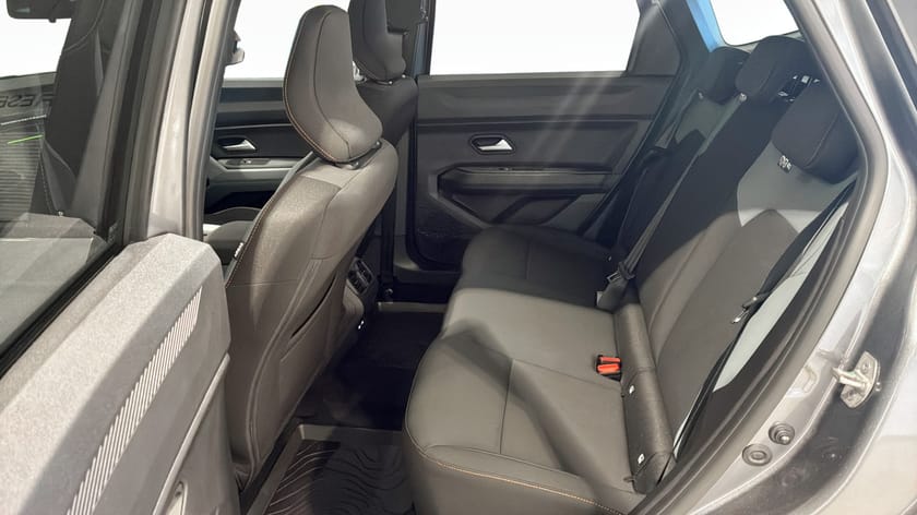 Bild 5 av Dacia Bigster EXTREME HYBRID 150 4X4