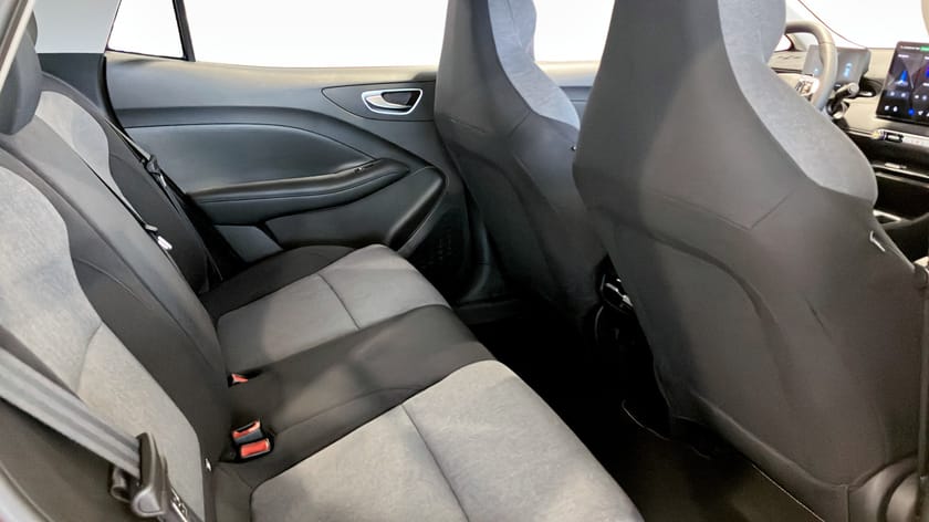 Bild 5 av MG 4 EV Urban Comfort 43kwh - Diamond Red (Nyhet!)