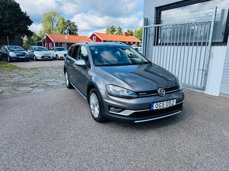 Volkswagen Golf Alltrack 1.8 TSI 180HK DSG 4MOTION / DRAG / VÄRMARE / CARPLAY
