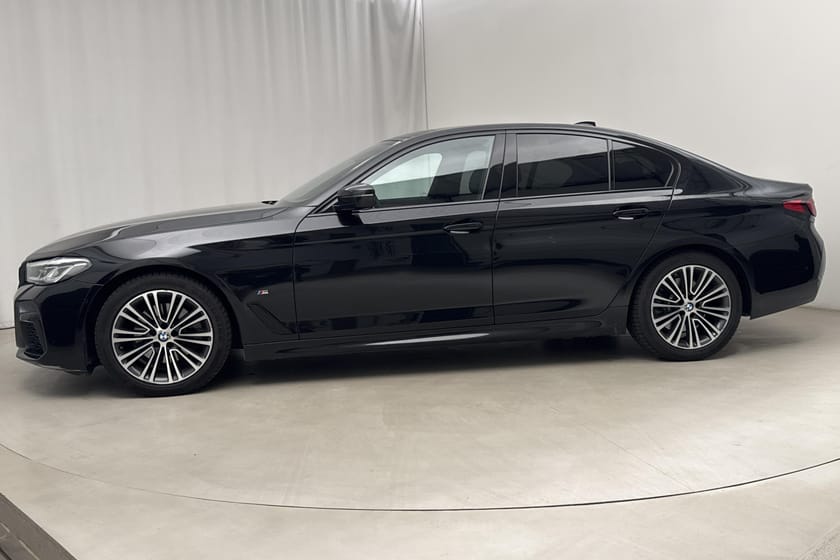 Bild 2 av BMW 520d xDrive Sedan 520 190hk M Sportpaket Helläder H/K