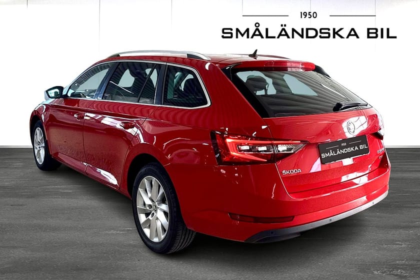 Bild 3 av Škoda Superb Kombi Skoda 2.0 TDI 4x4 SCR Businessline, Style 190hk