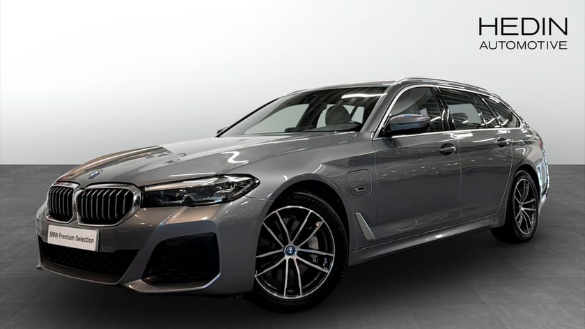 Bild 1 av BMW 530e xDrive Touring M Sport Drag Rattvärme
