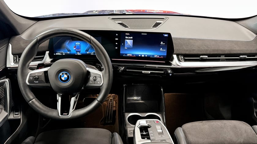 Bild 4 av BMW X1 xDrive25e xDrive 25e M Sport Rattväärme Tonade Drag