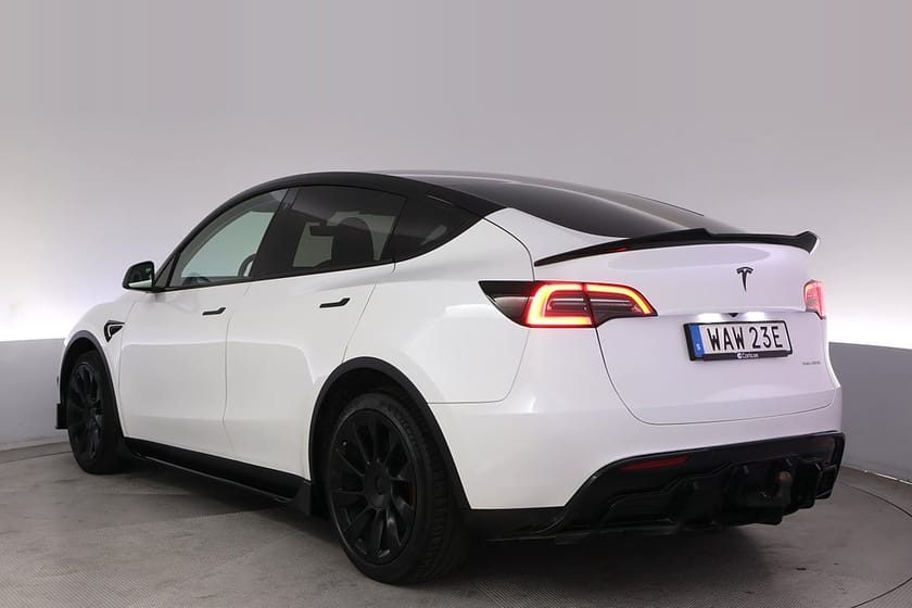 Bild 4 av Tesla Model Y Long Range AWD Autopilot 20" Panorama Drag