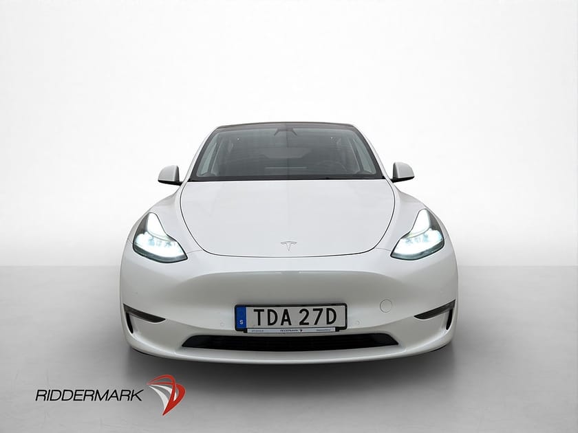 Bild 3 av Tesla Model Y Performance Dragkrok Autopilot MOMS
