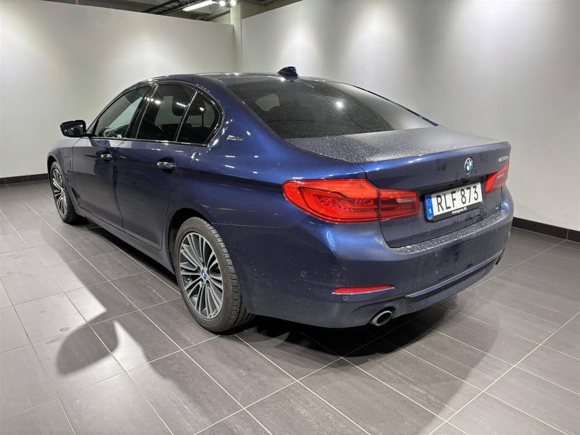 Bild 2 av BMW 530e iPerformance Sedan Sport Line Navi Prof. HiFi