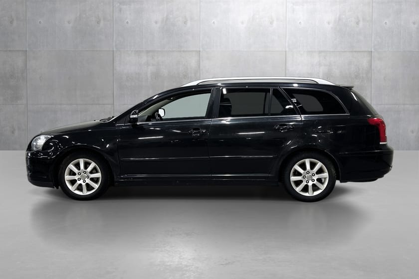 Bilde 2 av Toyota Avensis Stasjonsvogn NB, selges med div feil, les tilstandsrapport.