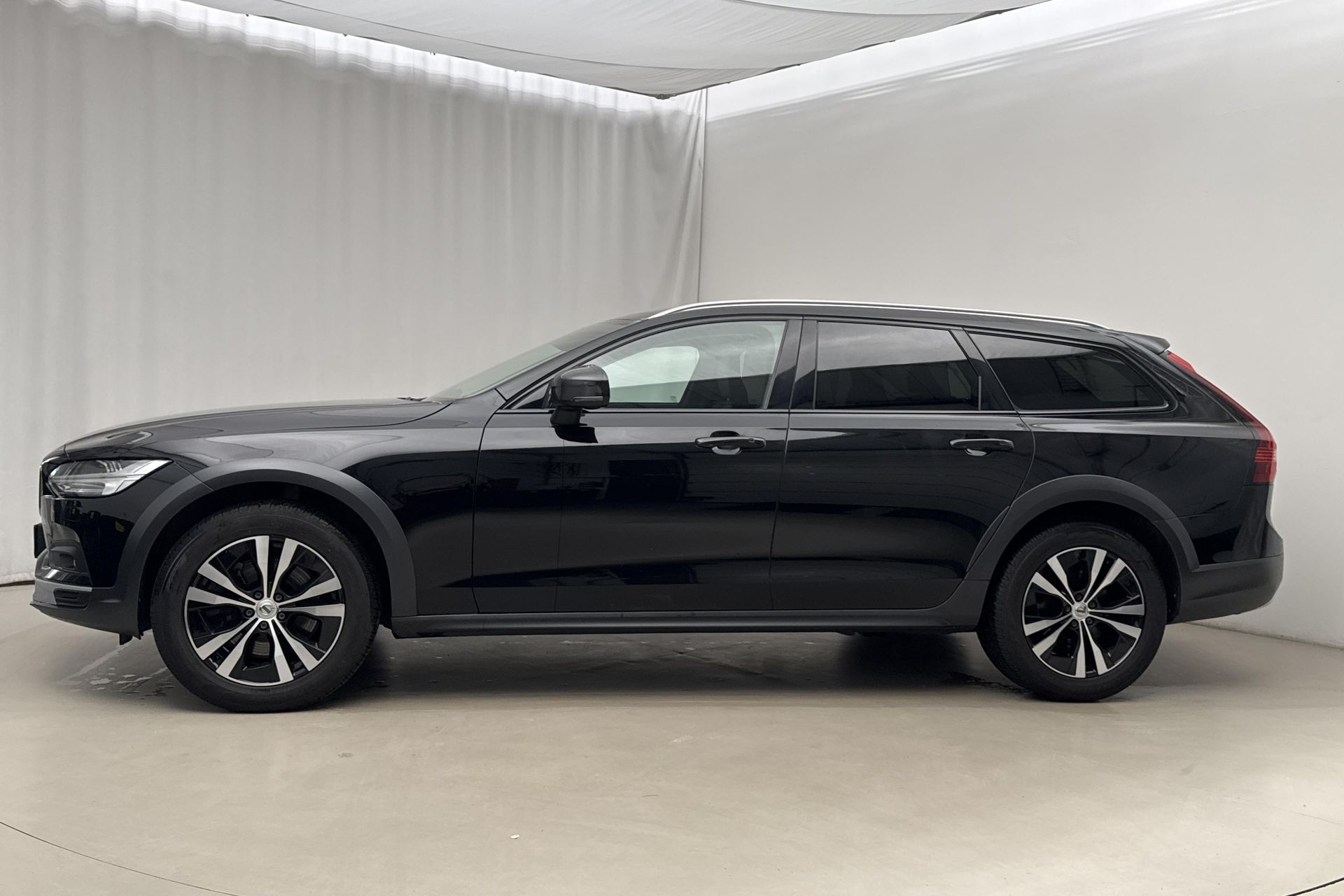 Volvo V90 B4 AWD 2021, bild 2/10